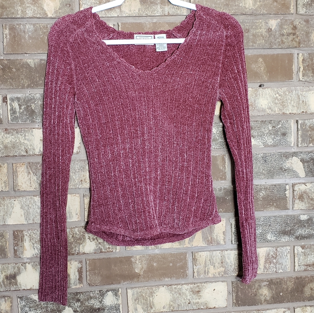 Arizona | Pink scallop neck ribbed sweater sz Med